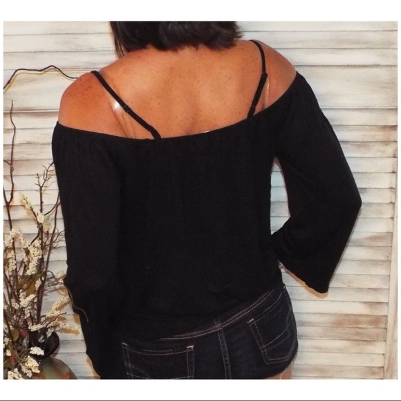Cold Off Shoulder Lace Up Black 1318 - Picture 3 of 6
